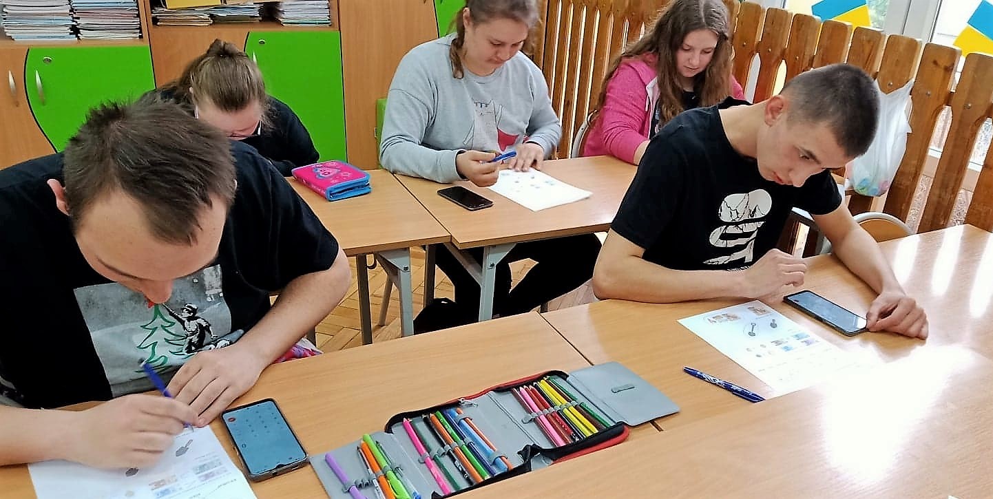 LAUREACI  VIII SZKOLNEGO KONKURSU WIEDZY MATEMATYCZNEJ